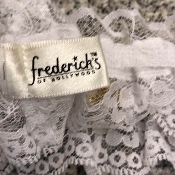 New White Garter - Picture 3 of 3